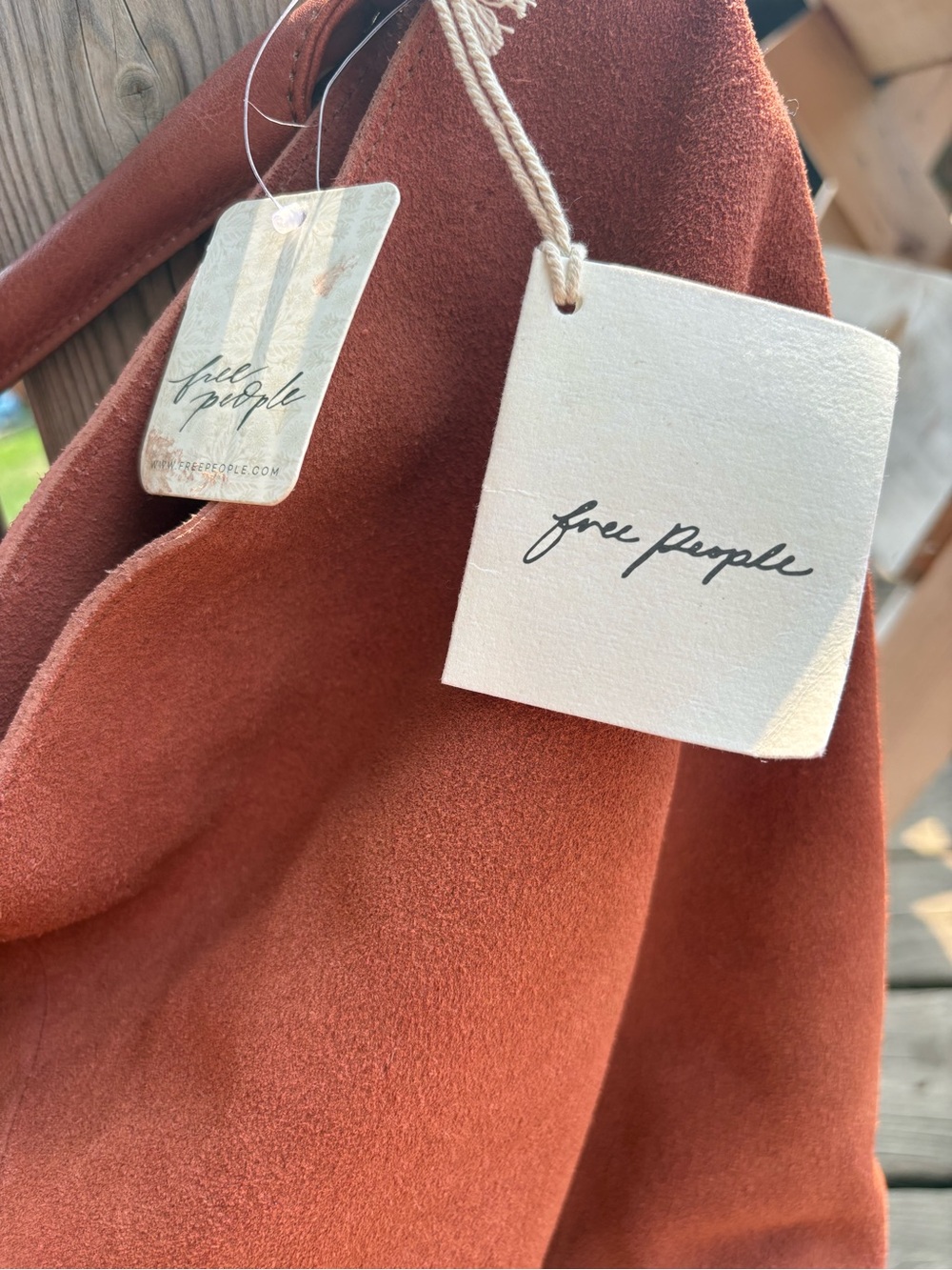 Free People Suzy Slouch leather Shoulder Bag in In between brown - Picture 8 of 8